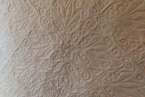 22011402 Back Detail1