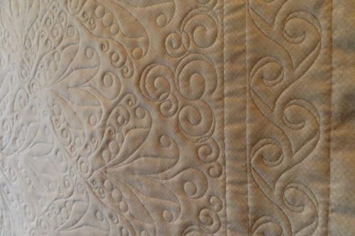 22011402 Back Detail2