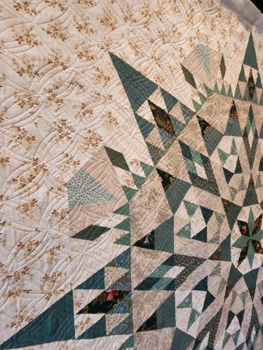 22051301 Front Detail2