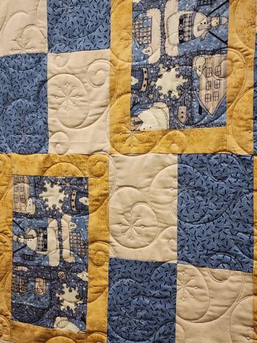 24081503 Front Detail