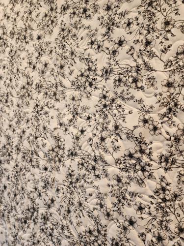 24090501 Back Detail