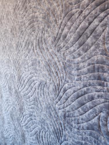 25022001 Back Detail