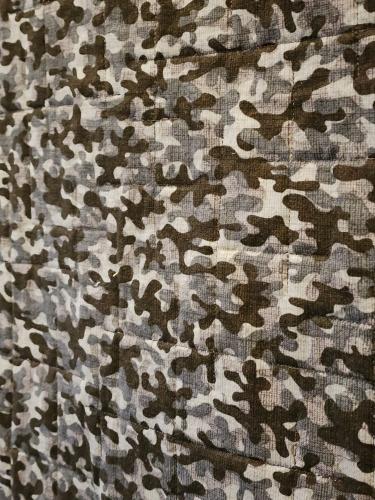 25022002 Back Detail