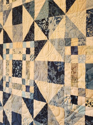 25090406 Front Detail