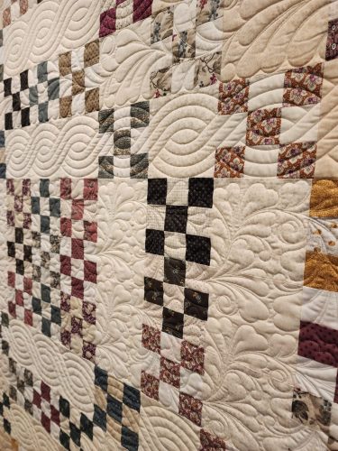 25090501 Front Detail